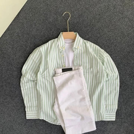 Line shirt and plan pant combo in cute colour