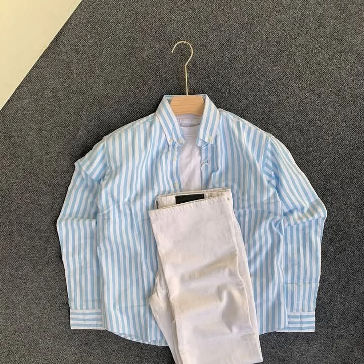 Line shirt and plan pant combo in cute colour