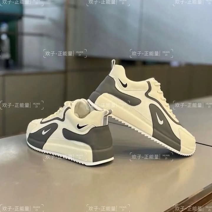 Stylish nike shoes in different colours.