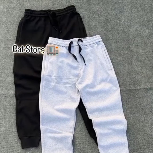 Soft and smooth pants in black 🖤 and white 🤍